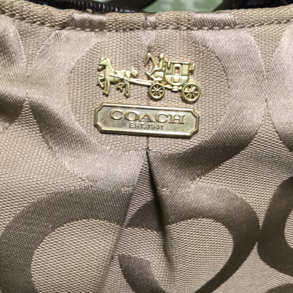 Coach-Purse - Picture 2 of 13